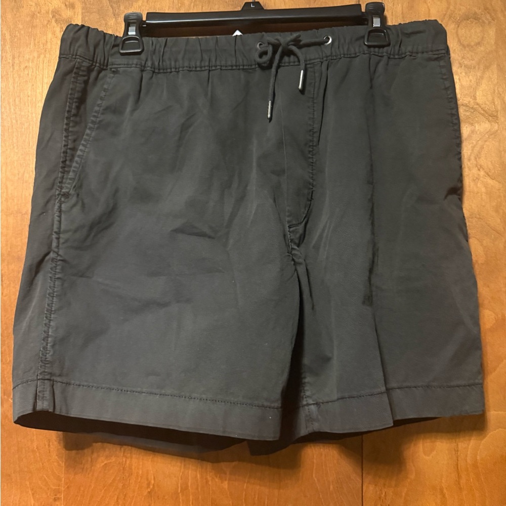 American Eagle Outfitters Men's Black Athletic Shorts